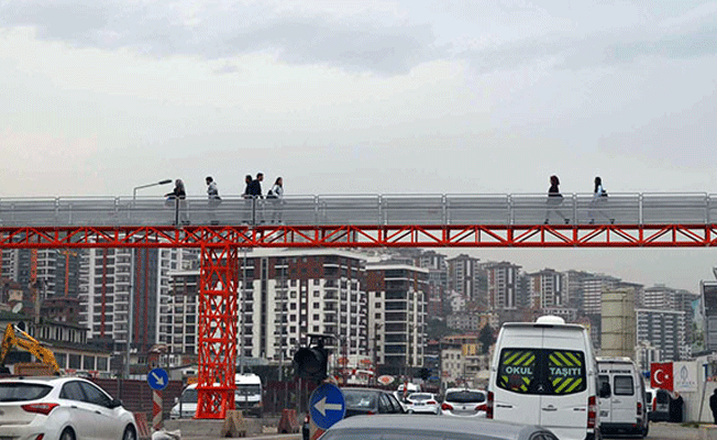 Trabzon'daki üstgeçidin dünyada eşi benzeri yok! Sökülüp takılabiliyor...