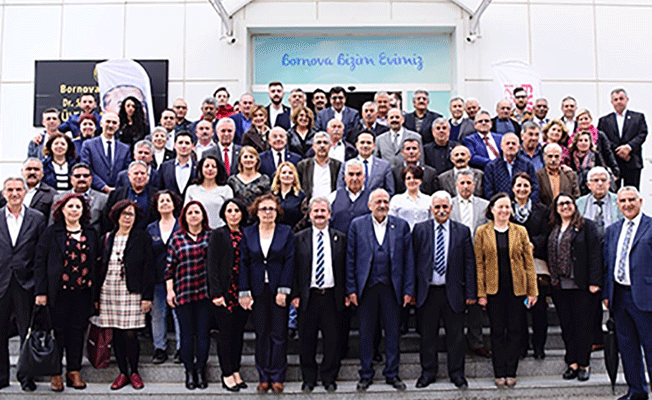 CHP Bornova muhtarlarla kahvaltıda buluştu