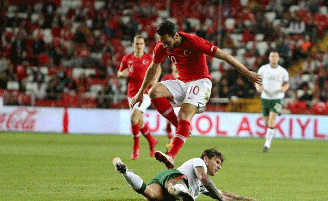 Hakan Çalhanoğlu’ndan yeni forma açıklaması!