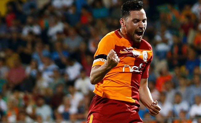 Galatasaray'ın yıldız oyuncusunun sözleşmesi uzatıldı!