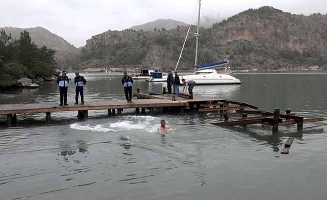 Kızkumu Plajı’nda olaylı yıkım