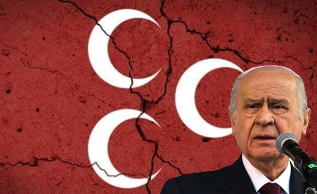 MHP kendi vekilini sildi