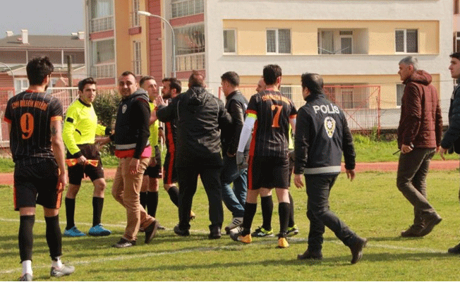 Amatör ligde saha karıştı!