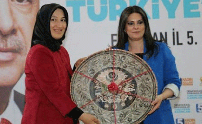 Bakan Sarıeroğlu: Eğitim kurslarına katılan herkese 400 TL...