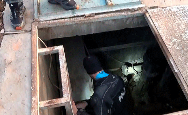 Polisler böyle bomba araması yapmış