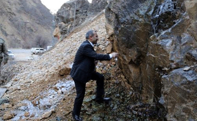 Çatışmanın ardından akıl almaz detaylar ortaya çıktı! Valinin su içtiği çeşmeden 700 metre uzaklıkta...