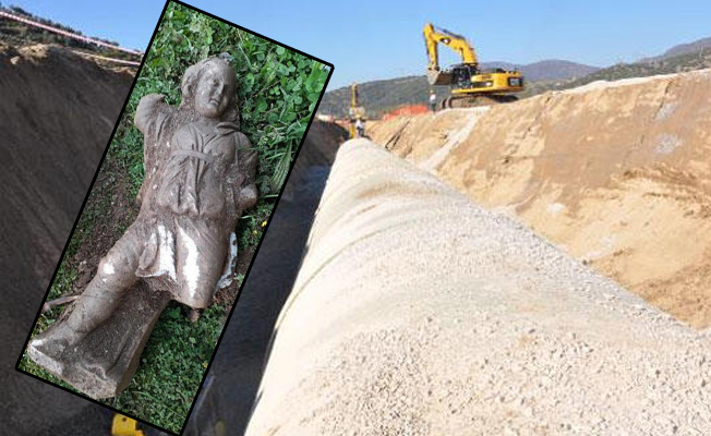 Kanal kazısından tarihi heykel çıktı