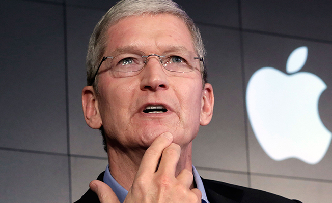 Apple'ın CEO'su pornografi açıklaması yaptı
