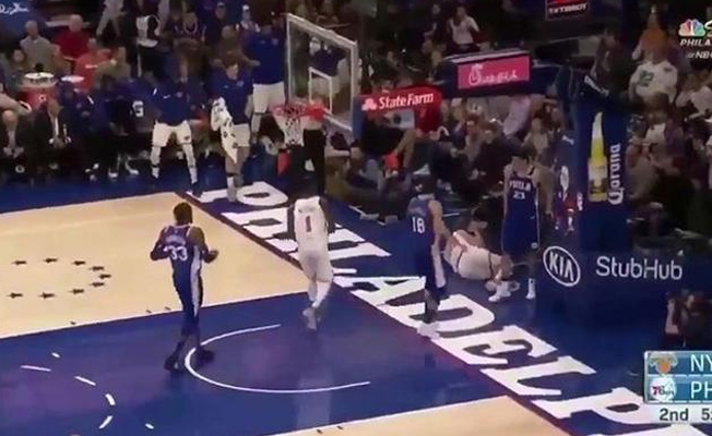 Ersan İlyasova, Kanter'i adeta yere serdi