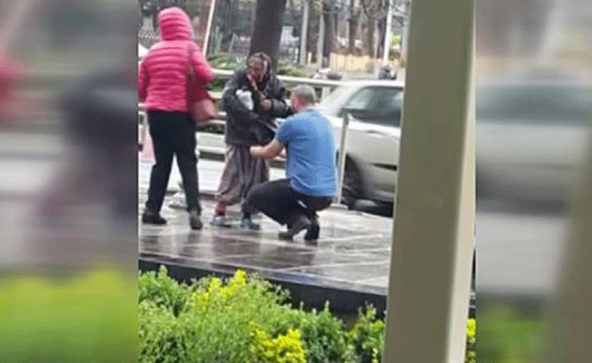 'İnsanlık ölmemiş' dedirten görüntü...