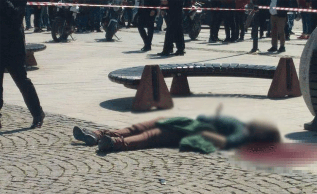 ‘Tecavüzcü’ diye bağırıp önce kalbinden bıçakladı, sonra silahla vurdu