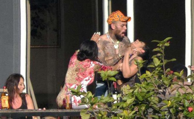 Rihanna'ya da saldırmıştı! Chris Brown'dan bir skandal hareket daha