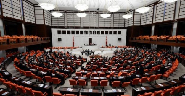 Dokunulmazlıkların kabulü en çok hangi partileri ve isimleri etkileyecek?