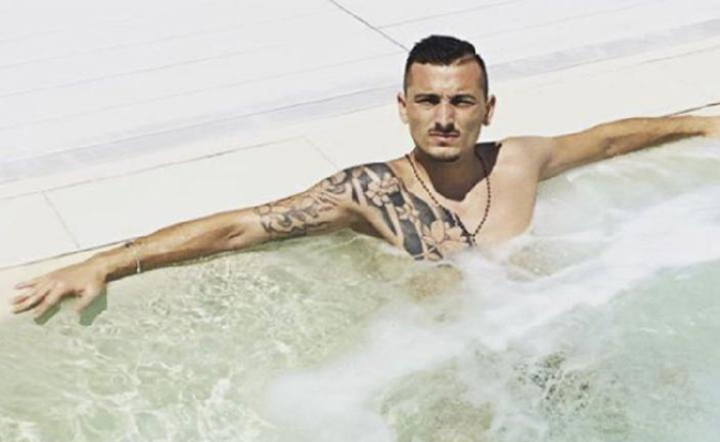 Futbolu bıraktı, porno sektörüne girdi!