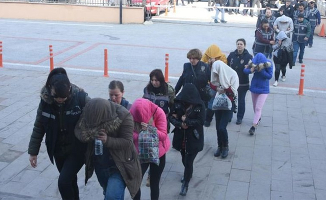 Edirne'de fuhuş operasyonu! Aralarından polisler de çıktı...