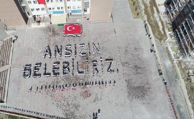 Ortaokul öğrencilerinden 'Ansızın Gelebiliriz' koreografisi