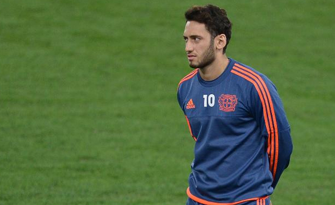 Hakan Çalhanoğlu'na hocasından sert sözler!