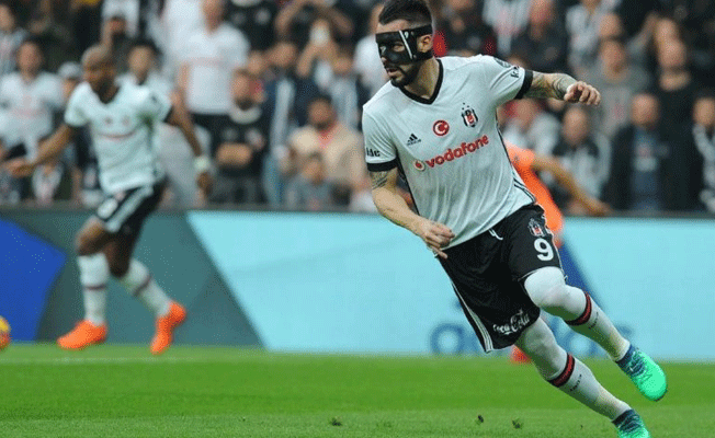 Alvaro Negredo: Şampiyonluğu kovalayacağız