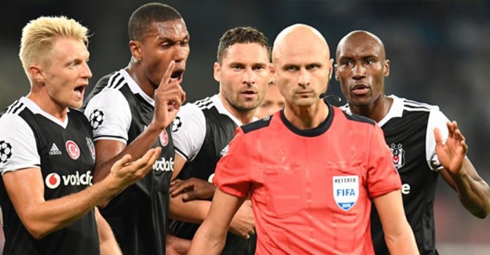 Napoli - Beşiktaş maçında olay penaltı kararları!