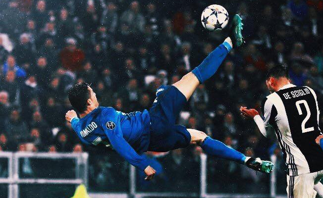 Ronaldo fizik kurallarını yerle bir etti!