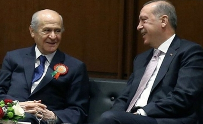 Flaş iddia: AKP, erken seçim için Bahçeli'yi ikna etmeye çalışıyor