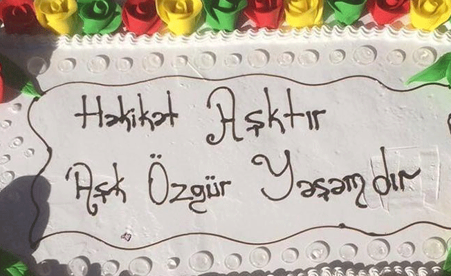 Polis, HDP binasına getirilen pastaya el koydu