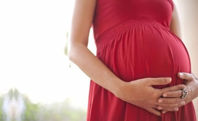 Soyağacı sitesiyle gerçek babasının 'ebesi' olduğunu öğrendi