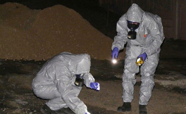 Büyükçekmece'de hidrojen siyanür maddesinin bulunduğu toprak kazılıyor