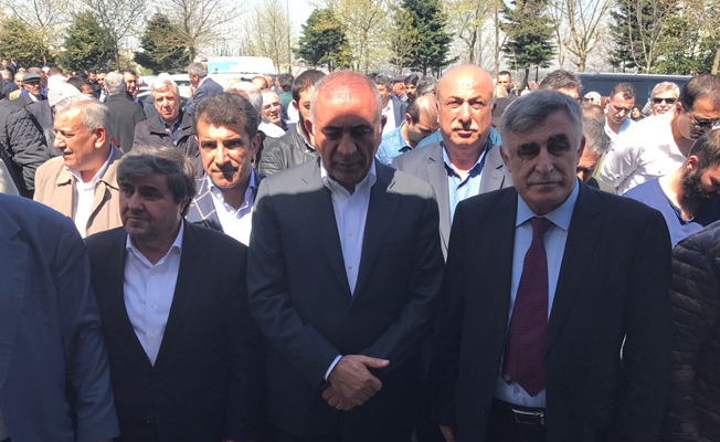 CHP'li Akay'ın annesi son yolculuğuna uğurlanıyor
