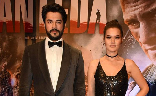 Burak Özçivit'in ayakkabıları caps oldu! Sosyal medya yıkıldı