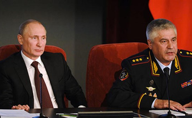 Putin 11 general ve 1 albayı görevden aldı