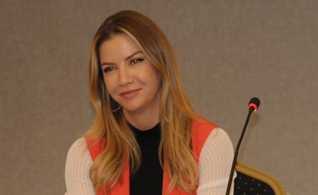 Ivana Sert'ten Peker Açıkalın'a 'motor' çıkışı