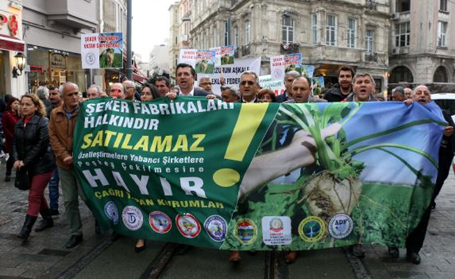 Şeker fabrikalarının özelleştirilmek istenmesi Beyoğlu'nda protesto edildi