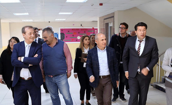 Başkan Akgün: Söz konusu eğitim ise akan sular durur
