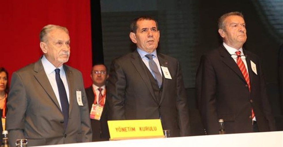 Galatasaray'da tarihi kongre başladı