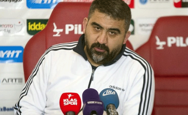 Ümit Özat'tan futbolculara sitem: Diken üstünde olmayı seviyorlar