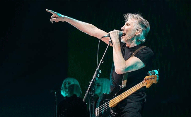Roger Waters’dan Beyaz Miğferler’e tepki