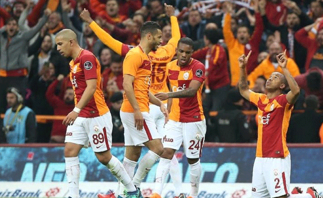 Aslan yeniden liderlik koltuğuna oturdu