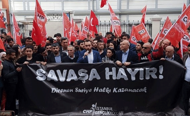 CHP'li gençlerden Suriye operasyonu protestosu