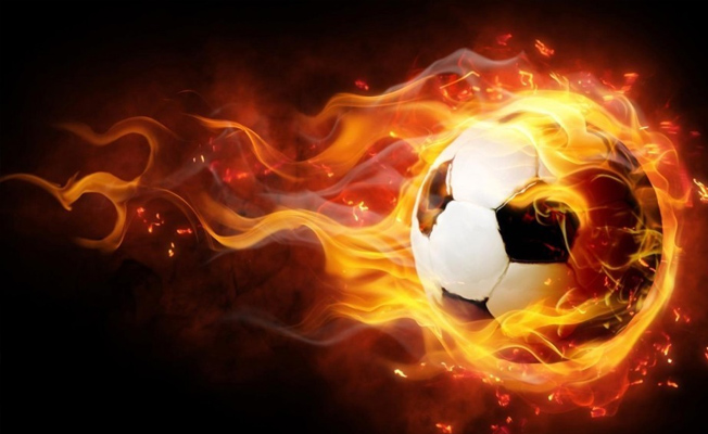 Yıldız futbolcuya skandal mesaj: Mastürbasyon yaparken karını düşünmeyeceğim
