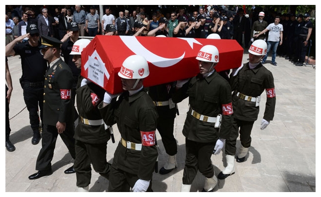 Şehitlerimiz son yolculuklarına uğurlandı