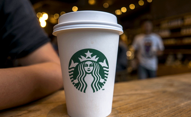 Starbucks çalışanlarına 'ırkçı önyargıları kırma eğitimi' verecek