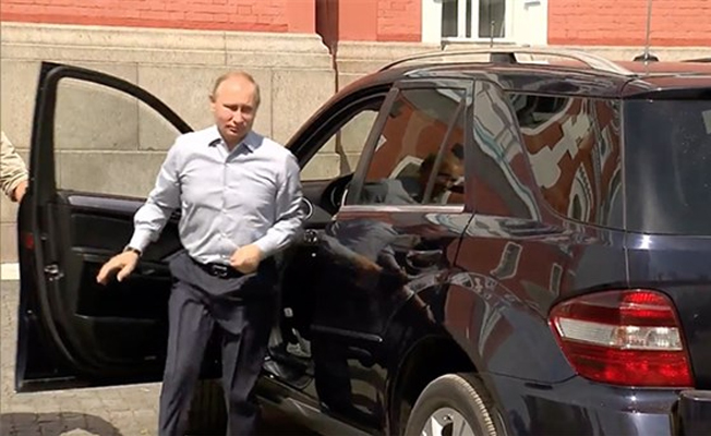 Putin makam aracını satılığa çıkarttı