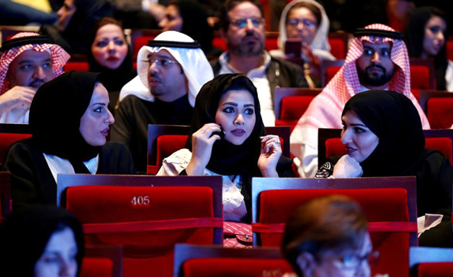 Suudi Arabistan'da 35 yıllık yasak görkemli törenle kalktı