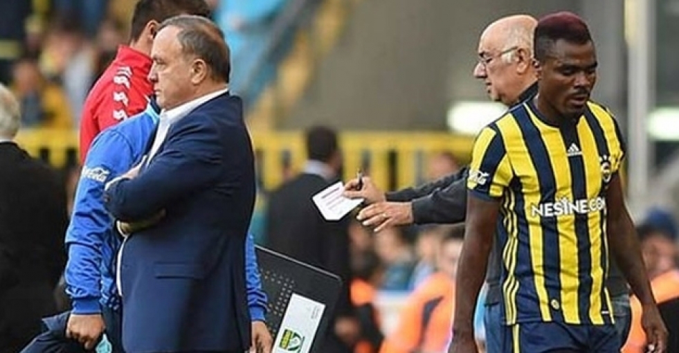 Emenike, Advocaat'a küfür etti iddiası