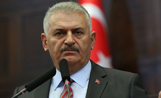 Başbakan şarkı söyledi... Sosyal medya yıkıldı