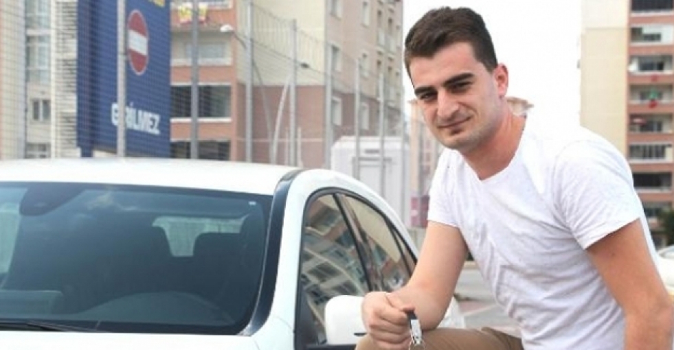 Bin liraya son model Mercedes'in sahibi oldu