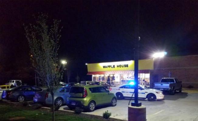 Çıplak saldırgan dehşeti: Çok sayıda ölü ve yaralı var