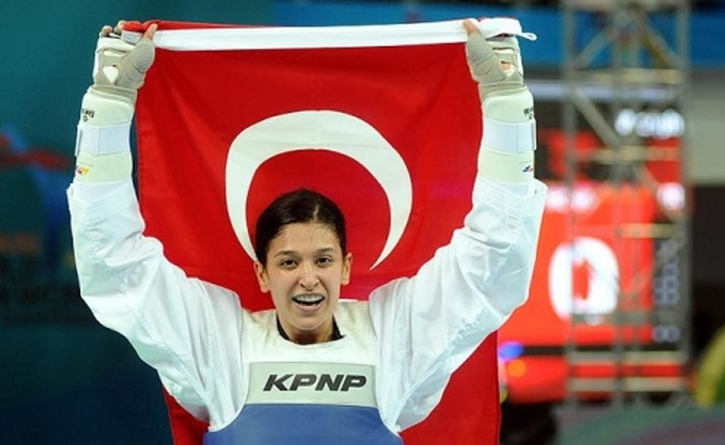 Nur Tatar Askari, gümüş madalya kazandı