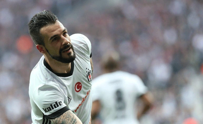 Beşiktaş’ın gol anonsu Elif Naz Porikli’ye duygusal anlar yaşattı
